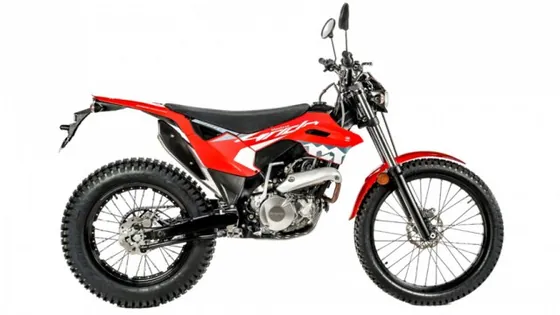 Montesa 4Ride Trial-Motorrad mit Sitzbank auf einer Geländetour