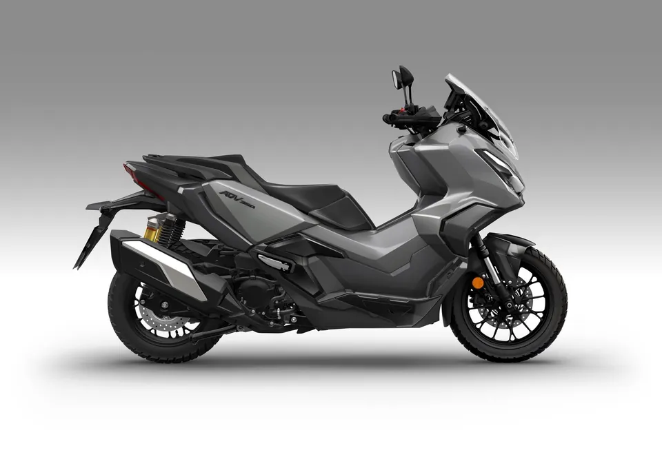 Honda ADV350 mit 330 ccm und langem Federweg für Stadt und Land