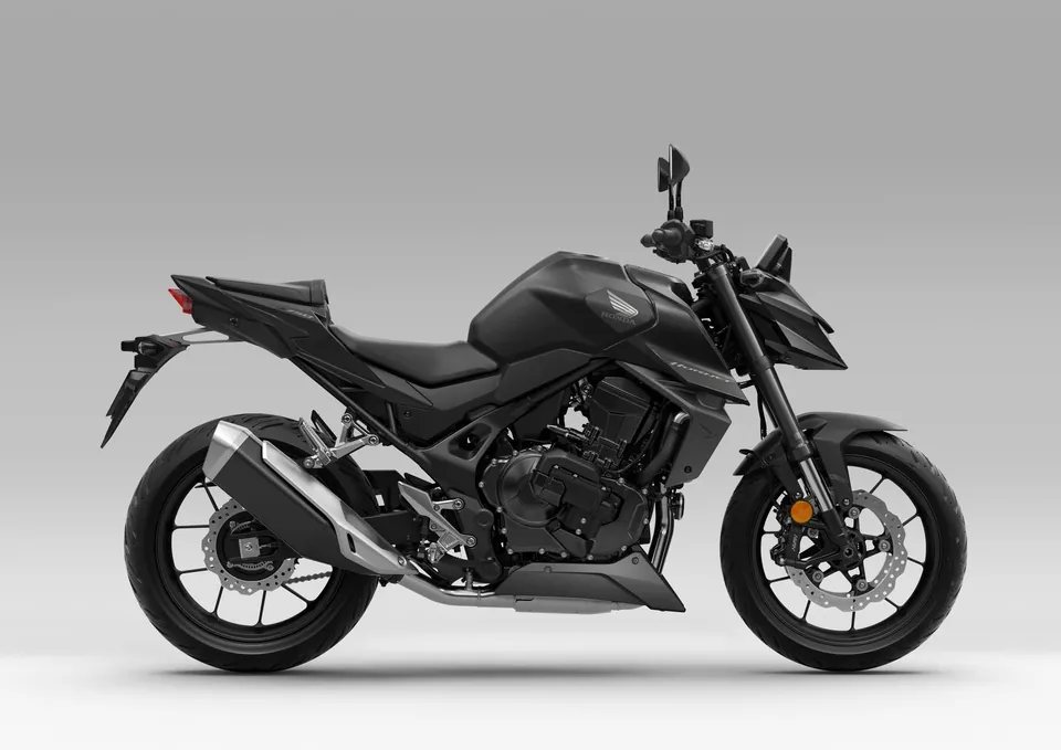 Honda Hornet 750 als Naked Bike für Kategorie A und A beschränkt