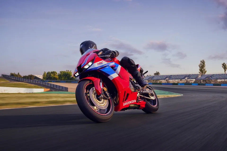 CBR600RR von Honda mit 599 ccm und 89 kW