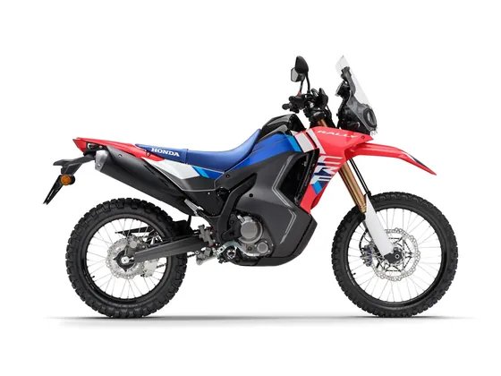 Honda CRF300 Rally mit Rallye-Verkleidung und Cockpitscheibe