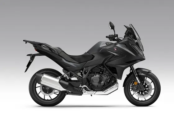NT1100 from Honda with adjustable windscreen