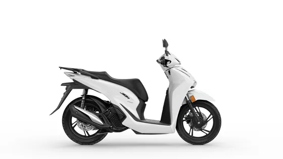 Honda SH125i als 125ccm Roller mit flachem Boden
